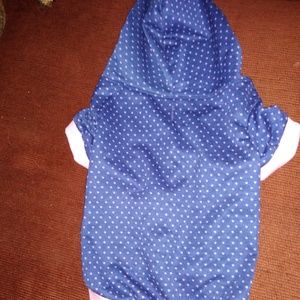 Blue and pink polka dot jersey pull over